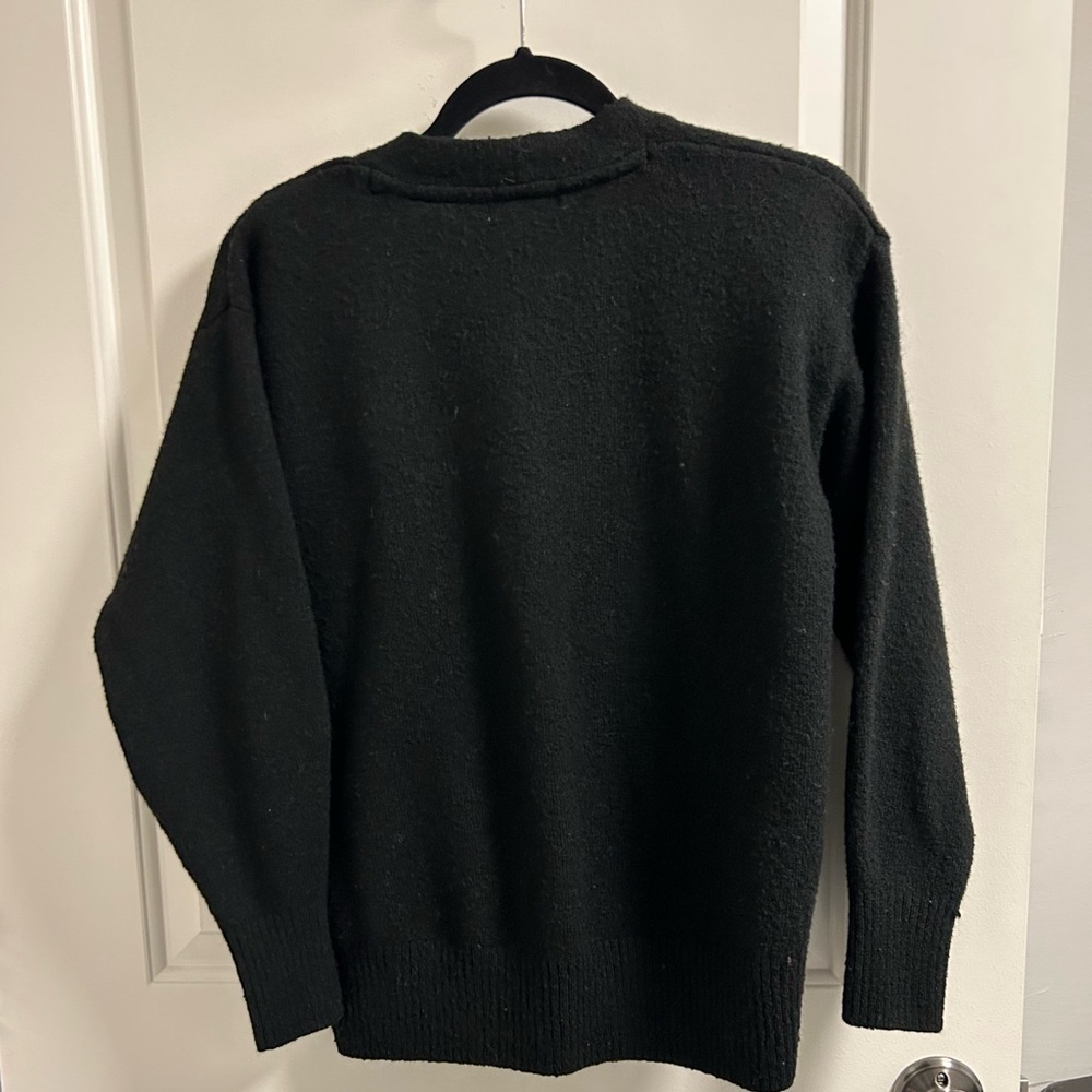 H&M sweater - Picture 2 of 3